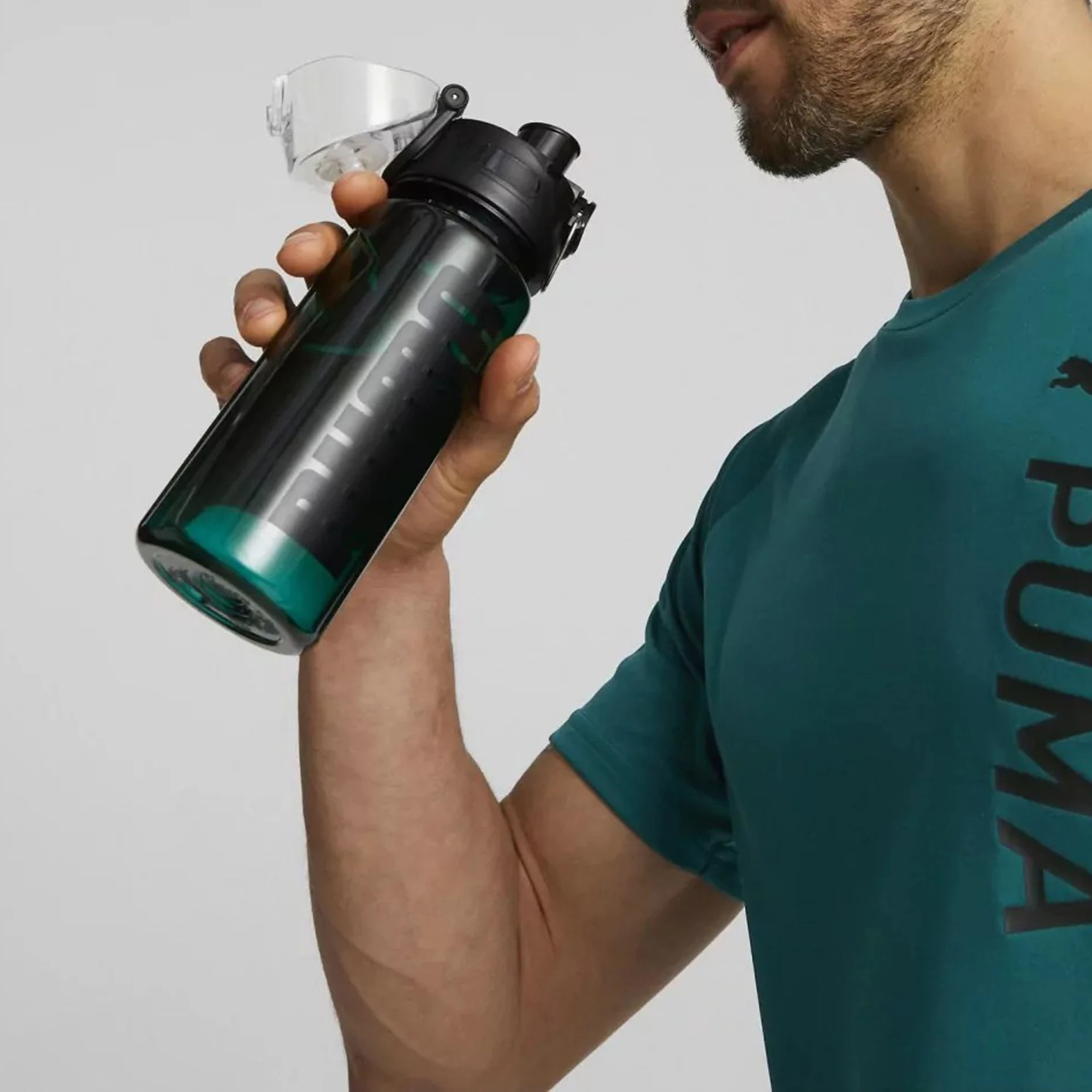 Puma Training Sportstyle Bidon Grün - Schwarz 4 Puma Training Sportstyle Bidon Grün - Schwarz – Bild 2